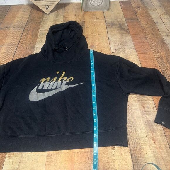 NIKE
NSW RALLY METALLIC PULLOVER HOODIE - Picture 5 of 12